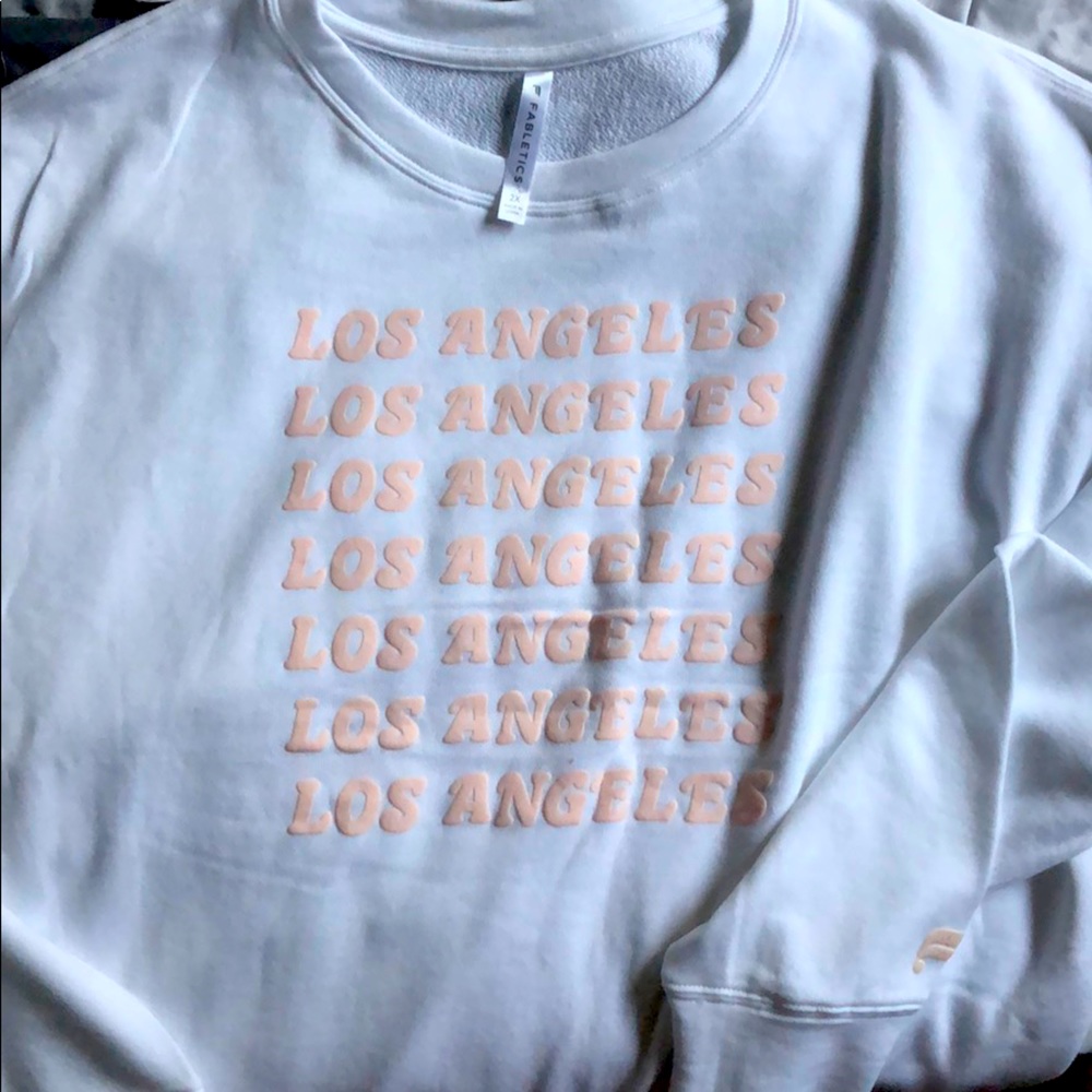 Fabletics 2x Los Angeles sweater